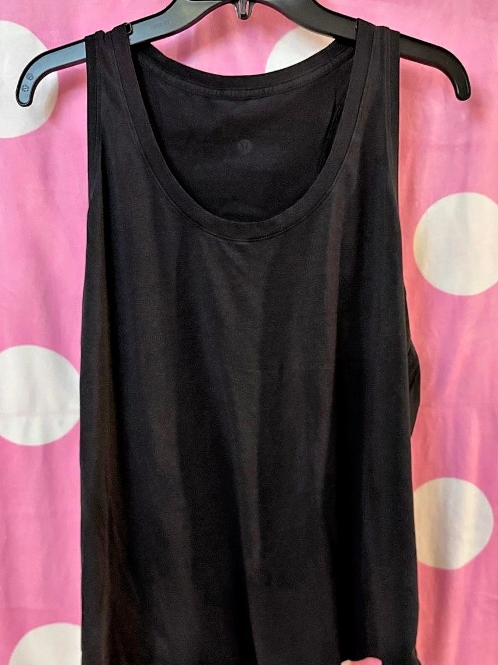 lululemon black tank top